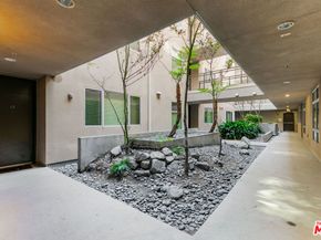 6001 Carlton Way 105, Los Angeles CA 90028