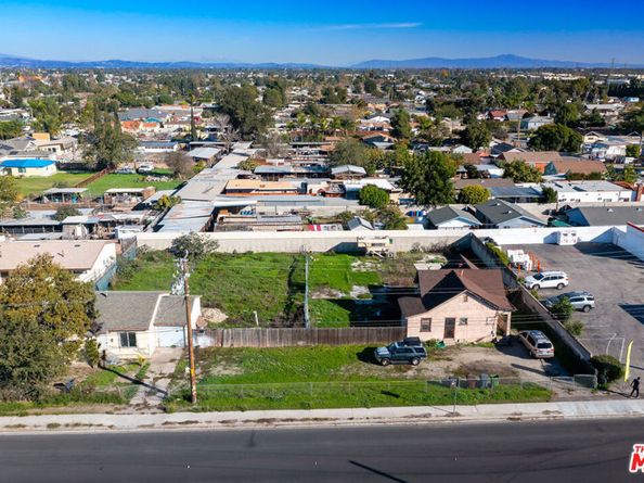 1230 S Wilmington Avenue, Compton CA 90220