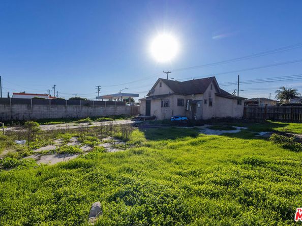 1230 S Wilmington Avenue, Compton CA 90220