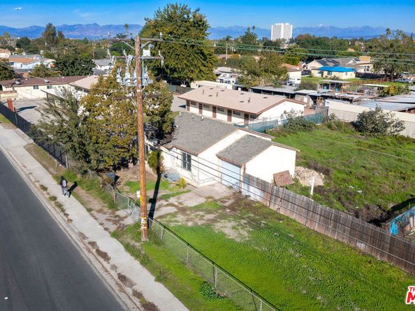 1230 S Wilmington Avenue, Compton CA 90220