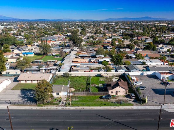 1230 S Wilmington Avenue, Compton CA 90220