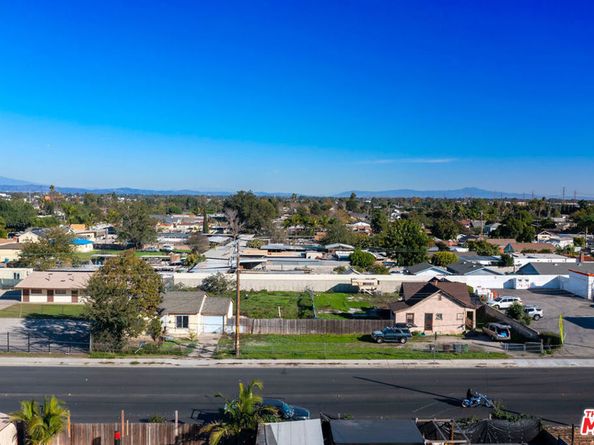 1230 S Wilmington Avenue, Compton CA 90220