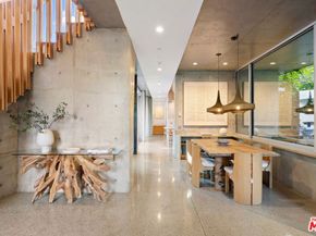 825 Palms Boulevard, Venice CA 90291