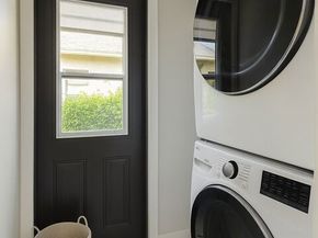 6733 Colgate Avenue, Los Angeles CA 90048