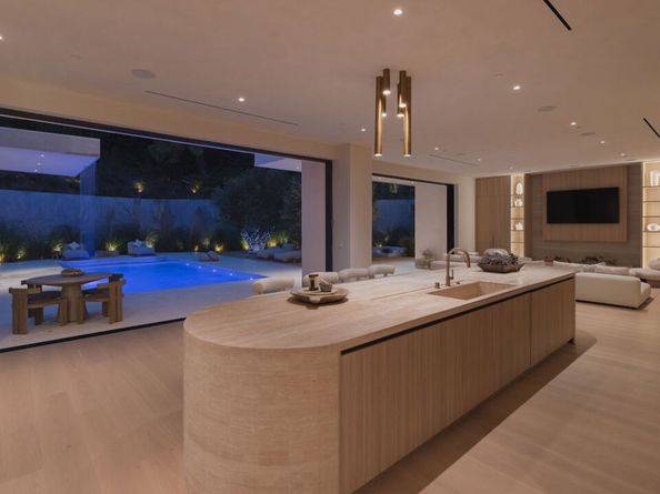 17177 Adlon Road, Encino CA 91436