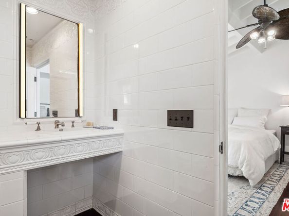 26799 Sea Vista Drive, Malibu CA 90265