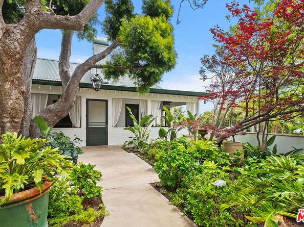 26799 Sea Vista Drive, Malibu CA 90265