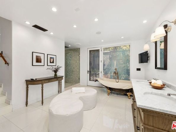 26799 Sea Vista Drive, Malibu CA 90265