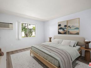 18530 Hatteras Street 115, Tarzana CA 91356