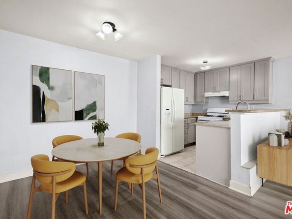 18530 Hatteras Street 115, Tarzana CA 91356