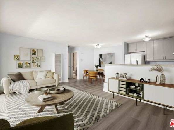 18530 Hatteras Street 115, Tarzana CA 91356