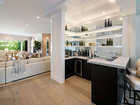 720 S Amalfi Drive, Pacific Palisades CA 90272