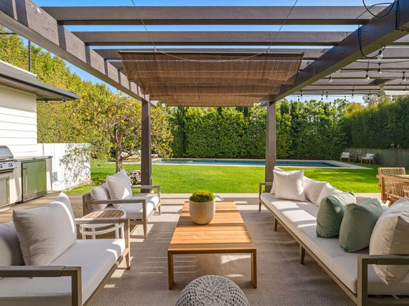 720 S Amalfi Drive, Pacific Palisades CA 90272