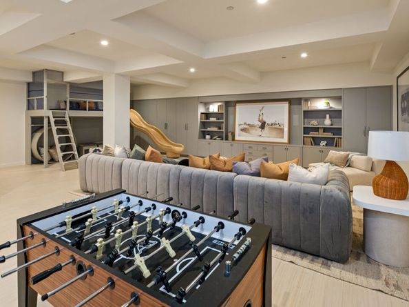 720 S Amalfi Drive, Pacific Palisades CA 90272