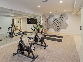 720 S Amalfi Drive, Pacific Palisades CA 90272