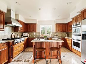 2617 Sleepy Hollow Place, Glendale CA 91206