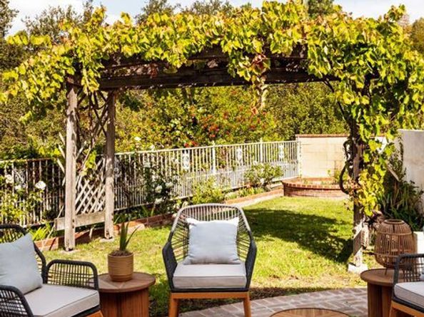 2617 Sleepy Hollow Place, Glendale CA 91206