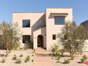 408 N Beachwood Drive