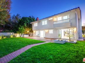 10221 Briarwood Drive, Los Angeles CA 90077