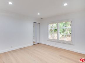 10221 Briarwood Drive, Los Angeles CA 90077