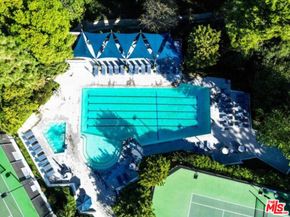 10221 Briarwood Drive, Los Angeles CA 90077