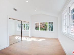 10221 Briarwood Drive, Los Angeles CA 90077