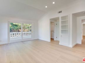 10221 Briarwood Drive, Los Angeles CA 90077