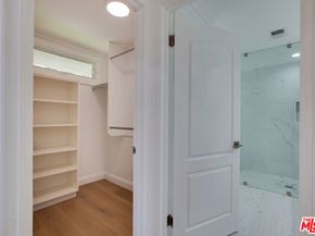 10221 Briarwood Drive, Los Angeles CA 90077