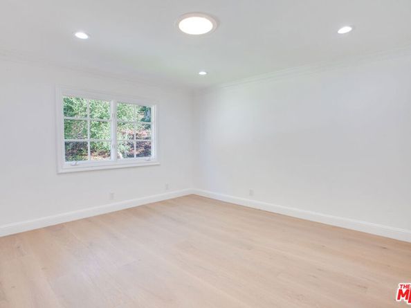 10221 Briarwood Drive, Los Angeles CA 90077