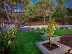 10221 Briarwood Drive, Los Angeles CA 90077