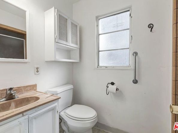 408 S Sparks Street, Burbank CA 91506