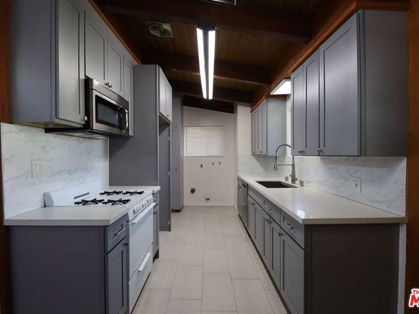 1022 S Fir Avenue, Inglewood CA 90301