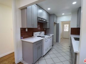 1022 S Fir Avenue, Inglewood CA 90301