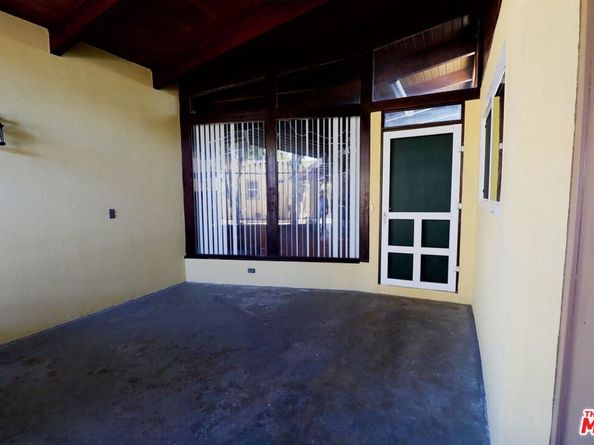 1022 S Fir Avenue, Inglewood CA 90301