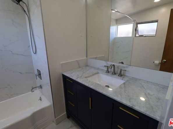 1022 S Fir Avenue, Inglewood CA 90301