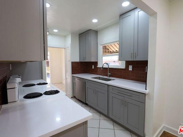 1022 S Fir Avenue, Inglewood CA 90301