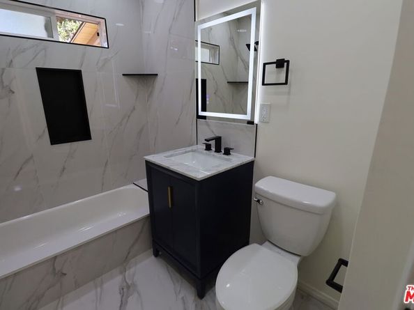 1022 S Fir Avenue, Inglewood CA 90301