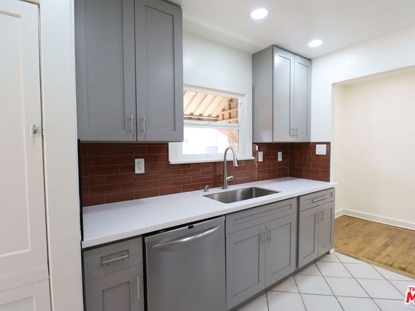 1022 S Fir Avenue, Inglewood CA 90301