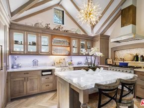 2116 3rd Street, Santa Monica CA 90405