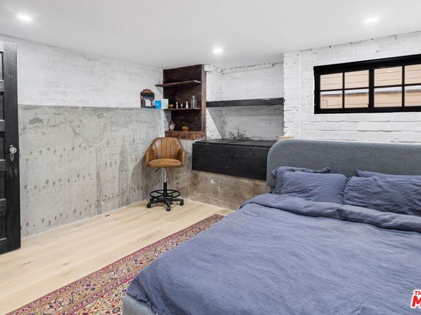 2116 3rd Street, Santa Monica CA 90405