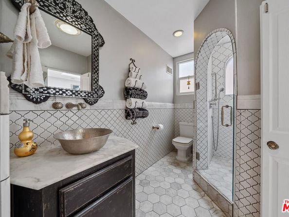 2116 3rd Street, Santa Monica CA 90405