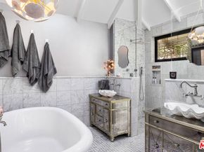 2116 3rd Street, Santa Monica CA 90405