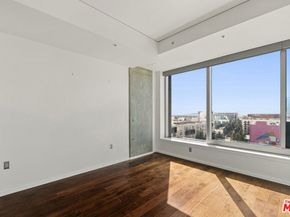 1155 S Grand Avenue 1103, Los Angeles CA 90015