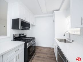 4964 S Centinela Avenue, Los Angeles CA 90066