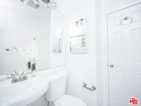 4964 S Centinela Avenue, Los Angeles CA 90066