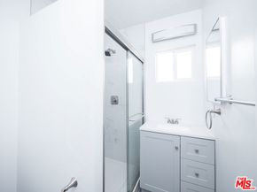 4964 S Centinela Avenue, Los Angeles CA 90066