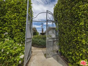 4964 S Centinela Avenue, Los Angeles CA 90066