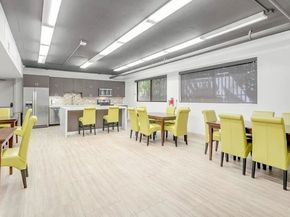 1880 Veteran Avenue 107, Los Angeles CA 90025