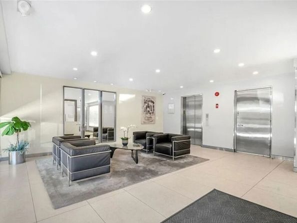 1880 Veteran Avenue 107, Los Angeles CA 90025