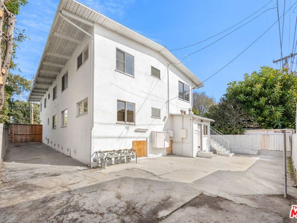 2922 2nd Street, Santa Monica CA 90405
